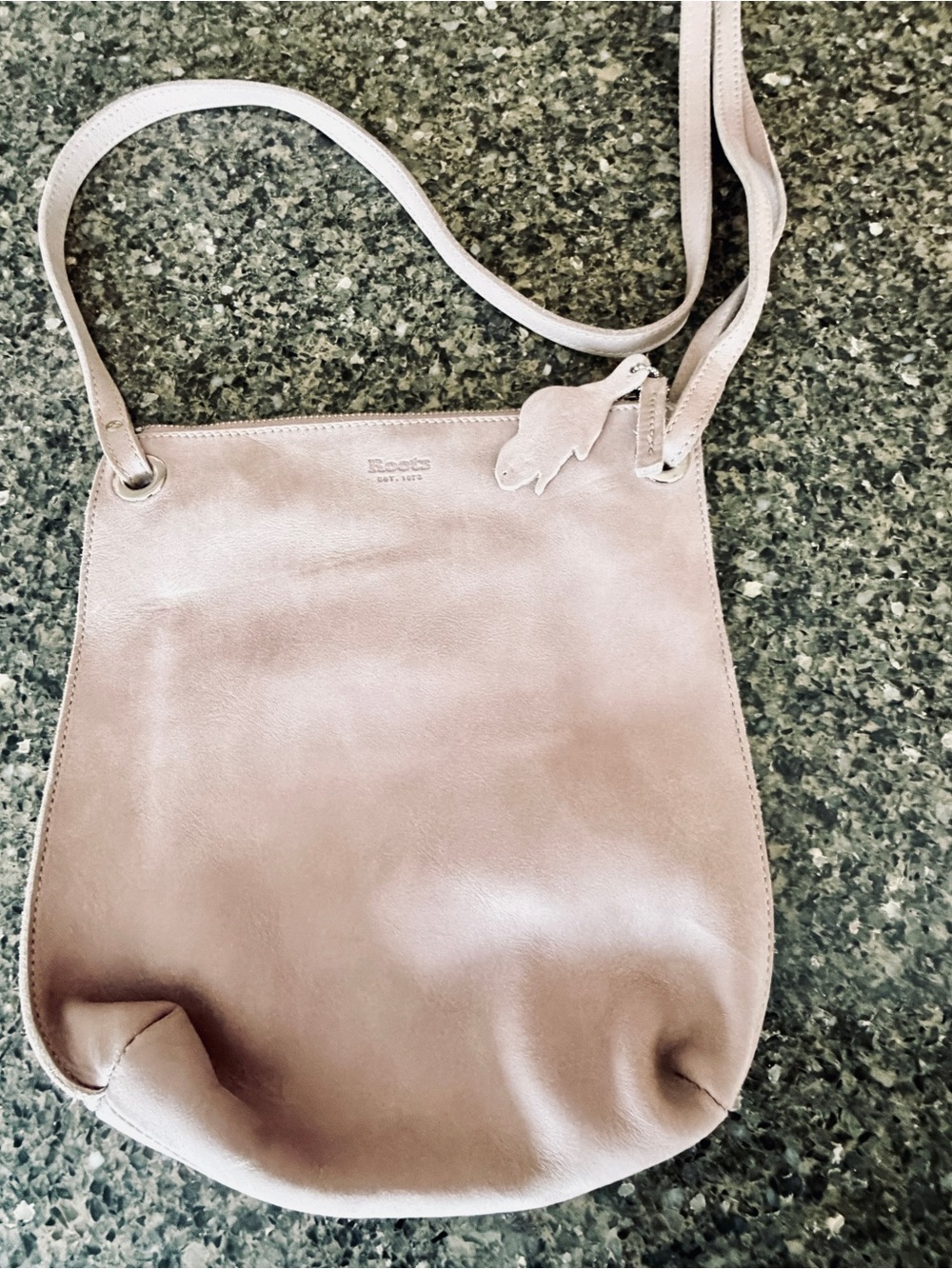 Roots leather pale mauve crossbody bag Like new